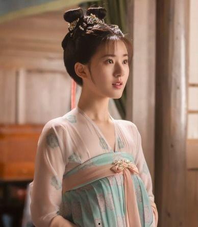 赵露思娱乐圈吃瓜